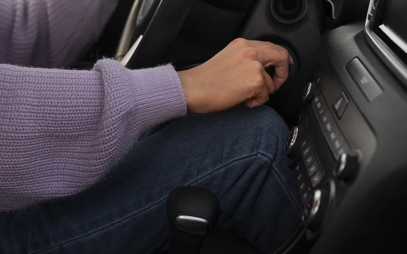 Fim da Baliza e Carro Automático: Entenda as Novas Regras da CNH em 2026